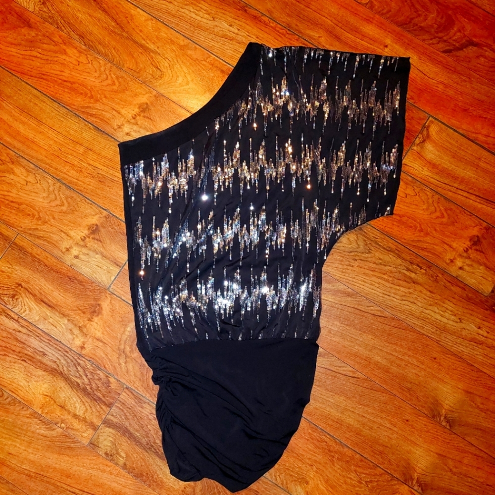 Trixie Womens black Silver Sequien off shoulder blouse Medium